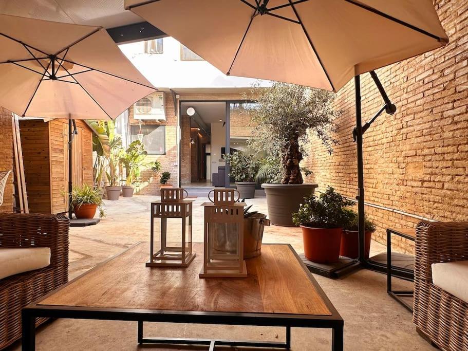 バレンシアTradicional Casa Con Patio Ruzafaアパートメント エクステリア 写真