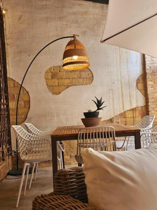 バレンシアTradicional Casa Con Patio Ruzafaアパートメント エクステリア 写真