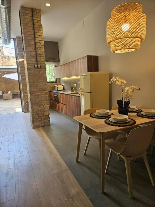 バレンシアTradicional Casa Con Patio Ruzafaアパートメント エクステリア 写真
