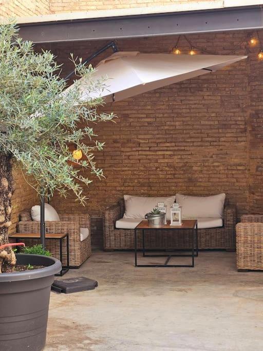 バレンシアTradicional Casa Con Patio Ruzafaアパートメント エクステリア 写真